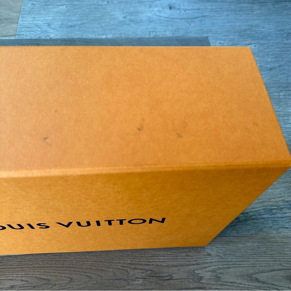 Authentic Louis Vuitton Empty Display Packaging - Picture 6 of 15